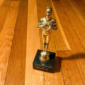 Must Go‼️ Brand New Madame Tussauds Oscar Award. Read Description Below